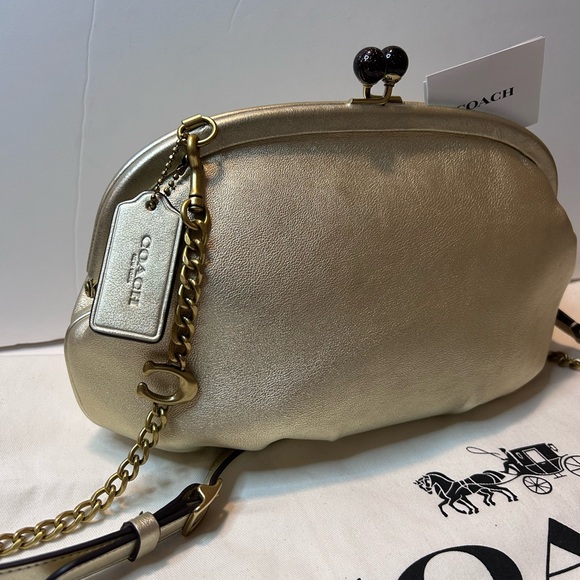 COACH Soft Kiss Lock Crossbody Clutch Metallic GOLD Soft Calf Leather EUC - Picture 8 of 14
